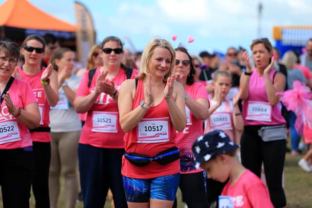 Before the warm up for the 3K and 5K. Race For Life, Southsea Common
Picture: Chris Moorhouse (jpns 030722-48)