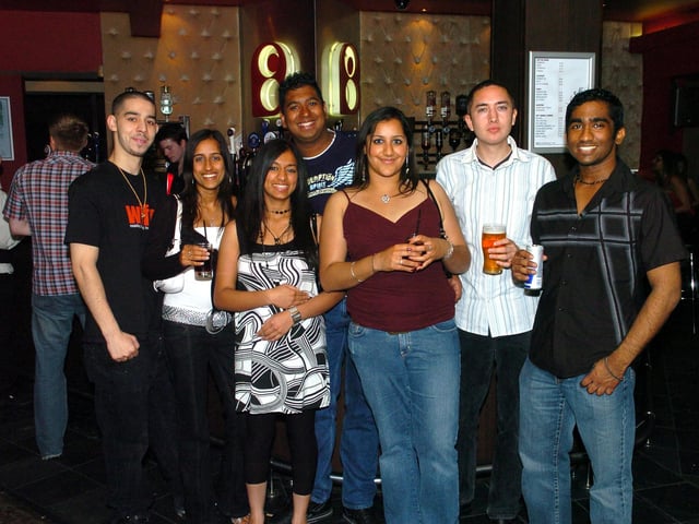 A night out at Bar Bluu in Clarendon Road, Southsea in 2007. Picture: (072267-12)