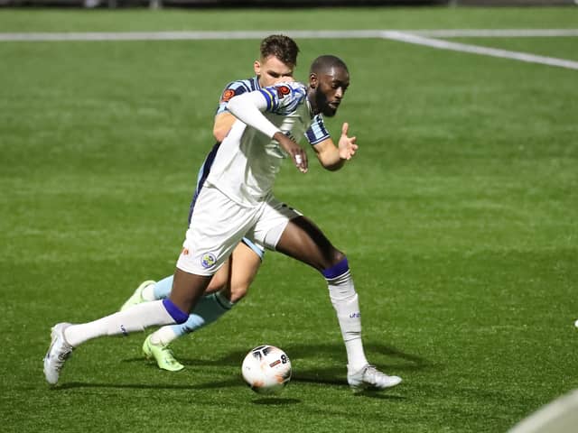 Mo Faal provided two assists and scored once in Hawks' 3-2 win at Chesham. Picture by Dave Haines.