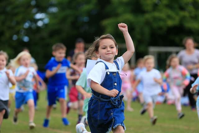 Race For Life at Wallisdean Junior School, Fareham
Picture: Chris Moorhouse (jpns 270622-15)