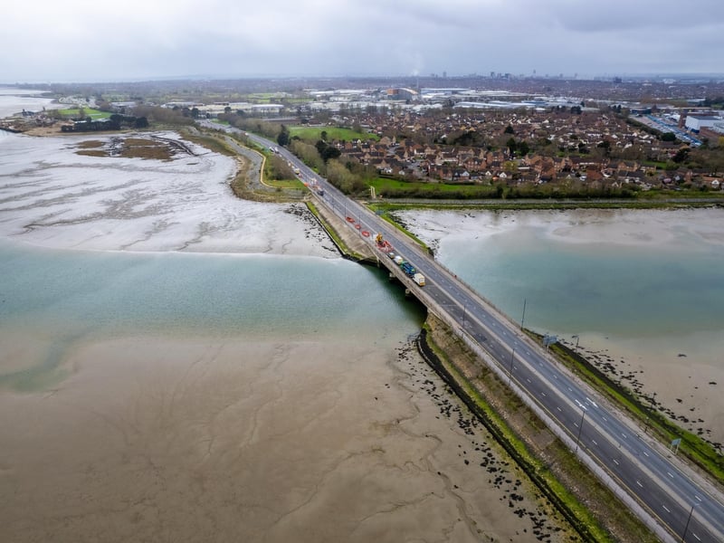 New disruption to motorists this week as the Eastern Road has been dug up again.Pictured - Eastern Road Southbound closed again for worksPhotos by Alex Shute