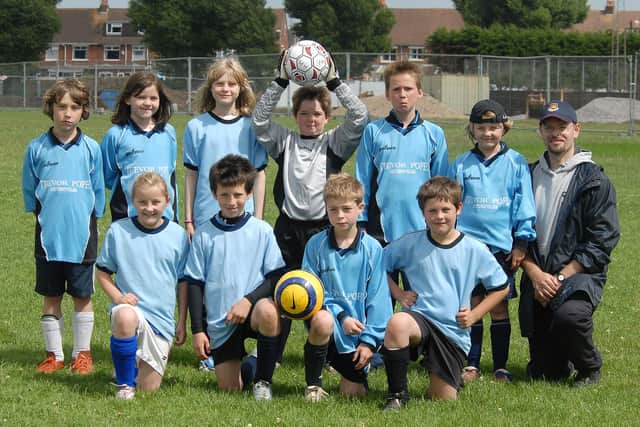31 brilliant retro images of beloved summer soccer sixes tournaments in