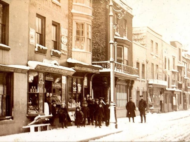 Broad Street, Old Portsmouth, 1910