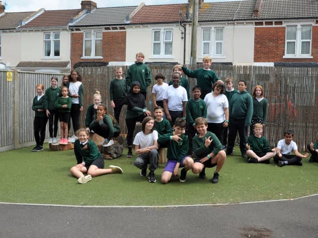 Year 6 Leavers 2021 Fernhurst Junior School Francis Ave Southsea 6M class FUN