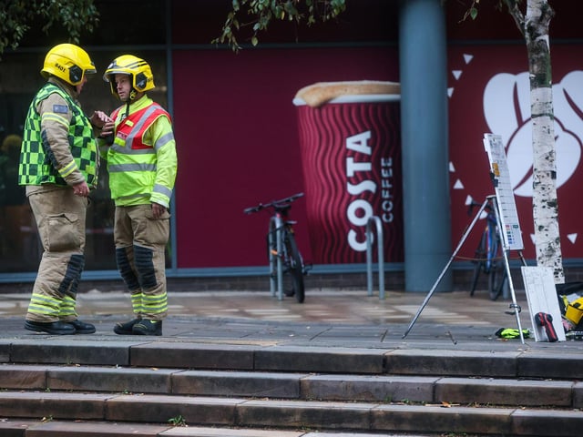 Hampshire Fire & Rescue at the aftermath of a fire at Costa Coffee, Isambard Brunel Road, Portsmouth
Picture: Chris Moorhouse (291025-30)
