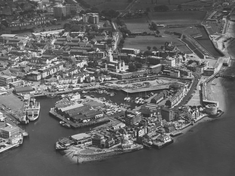 An aerial view of Old Portsmouth on September 30, 1992. The News PP3838