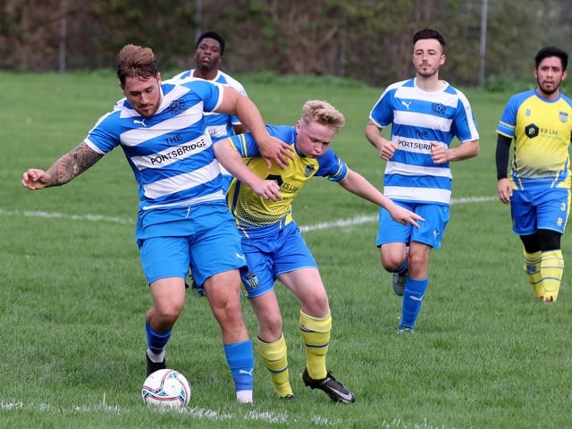 Waterlooville Social (yellow) v AC Copnor. Picture: Sam Stephenson.