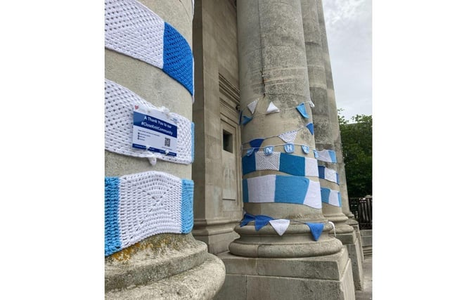 The NHS have celebrated turning 75 by collaborating with a local knitting group who have created installations that have been distrubuted across Portsmouth.