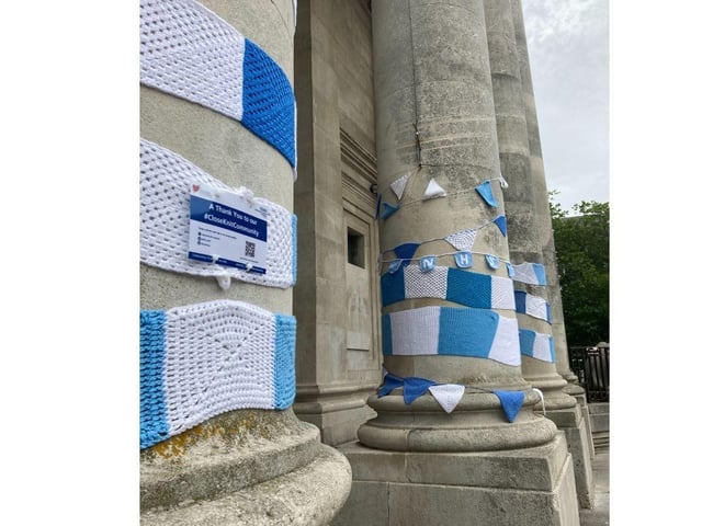 The NHS have celebrated turning 75 by collaborating with a local knitting group who have created installations that have been distrubuted across Portsmouth.