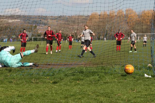 Milton Park Rangers  convert a penalty against Horndean United Reserves. Picture by Kevin Shipp