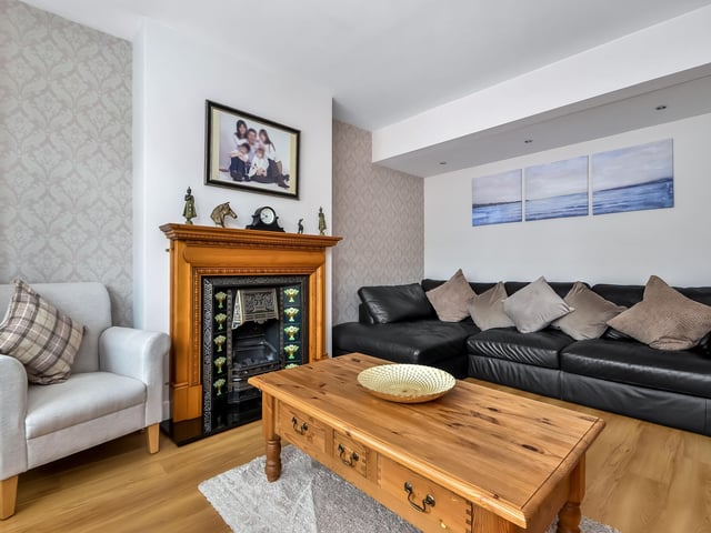 2 Langdale Avenue, Drayton on the market for £500,000
