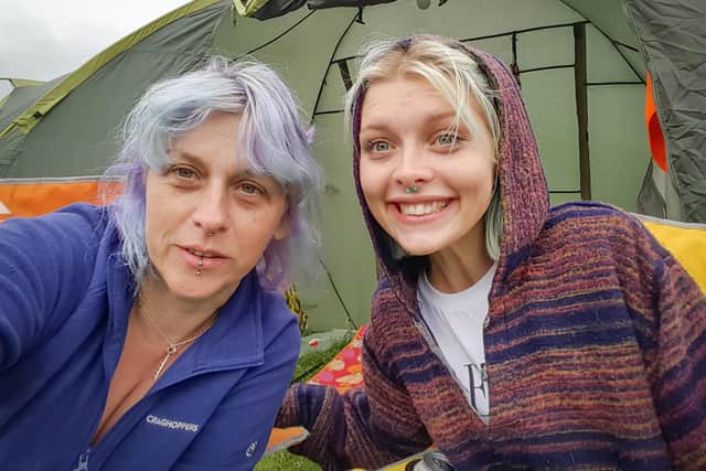 Pictured: Fiona Hawke with her daughter, Porsche 'Pops' Mcgregor-Sims who died on April 14, 2020.