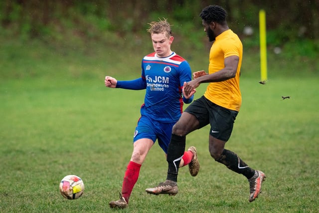 FFTP (yellow) v The Meon. Picture by Keith Woodland