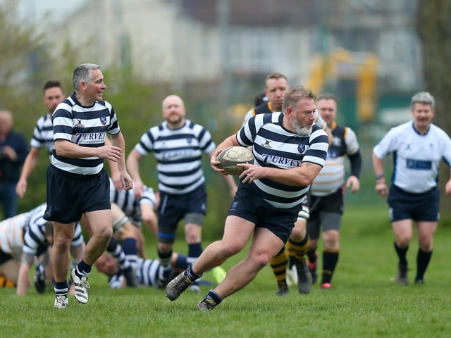 Havant in possession during their Hampshire Veterans Cup semi-final triumph away to Portsmouth at Rugby Camp in Hilsea. Picture: Chris Moorhouse (jpns 220423-034)