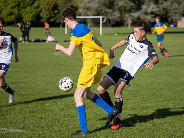 Fleur De Lys Victory U16s (white) v Petersfield. Picture by Alex Shute