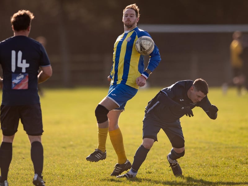 ACFC (yellow & blue) v Havant Town. Picture: Keith Woodland