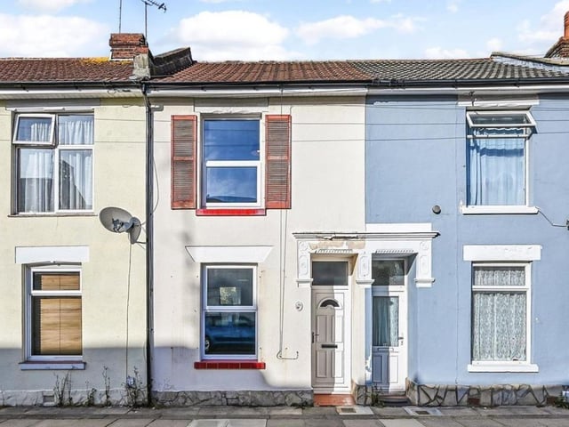 This property comes with three bedrooms, one bathroom and one reception room as well as a back garden.