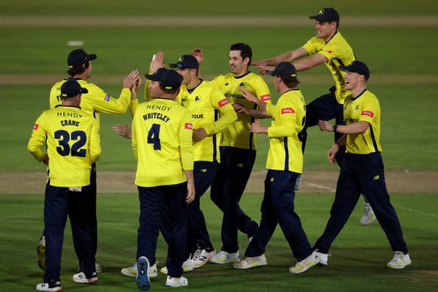Hampshire Hawks celebrate the wicket of Ali Orr . Photo by Warren Little/Getty Images