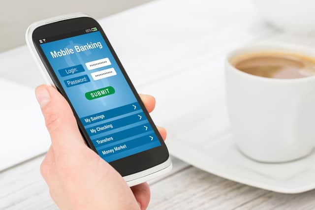 The con involves the buyers convincing the sellers that a banking transfer has gone through