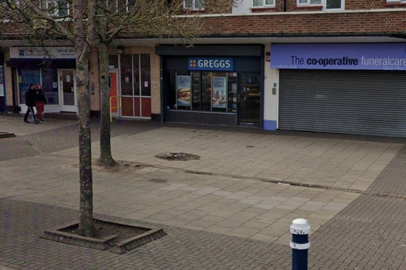 This Greggs is located in Allaway Avenue, Portsmouth, and it has a Google rating of 4.3 with 53 reviews.