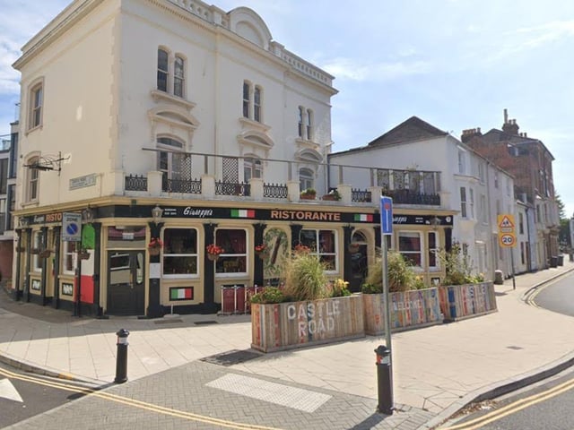 Giuseppe’s, Portsmouth, is a recommended place to visit if you are looking for a tasty pizza.