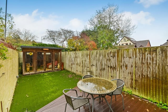 8 Carne Place, Port Solent, Portsmouth, Hampshire
Guide Price ~ £500,000 ~ Freehold