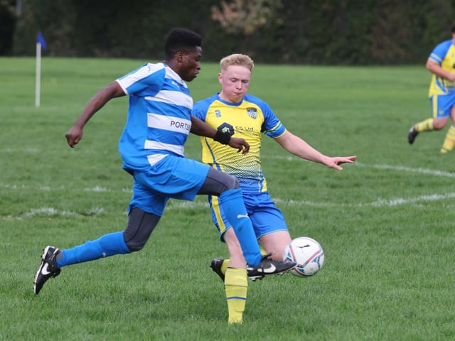 Waterlooville Social (yellow) v AC Copnor. Picture: Sam Stephenson.