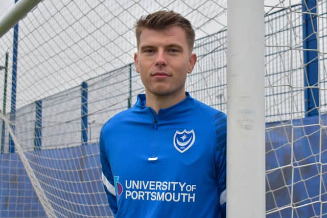 Pompey new boys Ollie Webber belives he has what it takes to compete with Gavin Bazunu for the number one shirt.