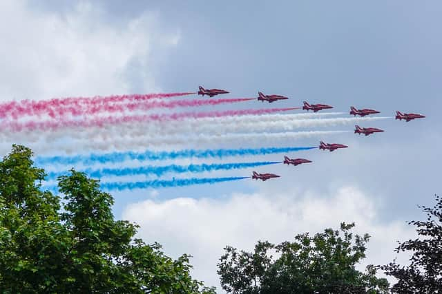 Red Arrows. (Photo by NIKLAS HALLE'N/AFP via Getty Images)