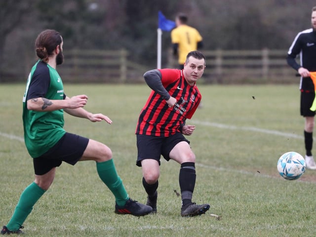 Saturn Royale (green) v Fairfields. Picture: Stuart Martin