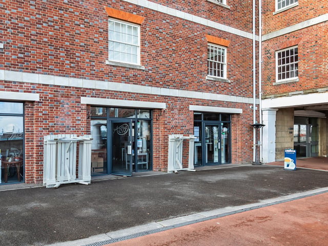 Rated 5: Arty'S at Unit 7, Salt Meat Lane, Gosport; rated on April 28
