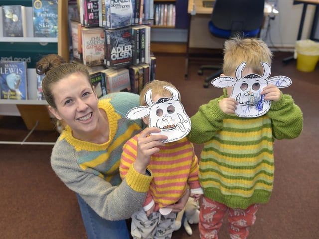 Lizzi Urquhart from Portsmouth with her sons Hamish (1) and Eric (3). Picture: Sarah Standing (140223-9499)