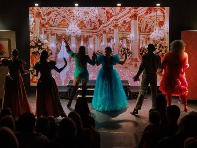 Dancing at the palace