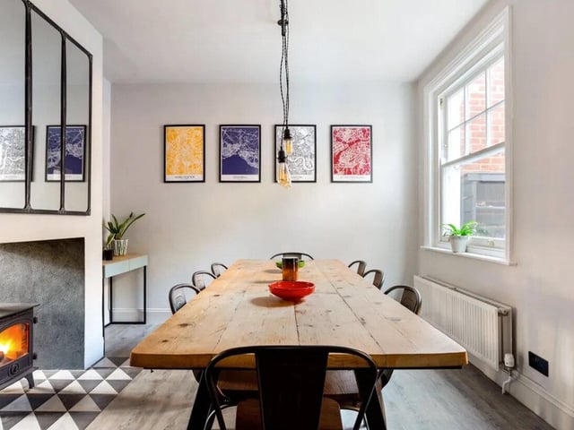 The listing says: "This delightful property has recently undergone a thorough refurbishment, which has transformed the interior and further enhanced the ‘day to day' practicality – a perfect house for everyday City living."