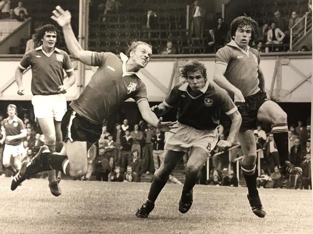 Part of a swap deal which took George Graham to Crystal Palace, Kemp  bagged 32 goals in 64 third division games in a struggling side and then left for Carlisle for £75,000.