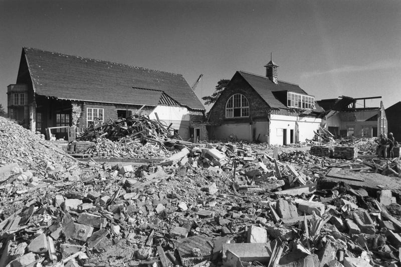 Price's College in Fareham in September 1989. The News PP1057