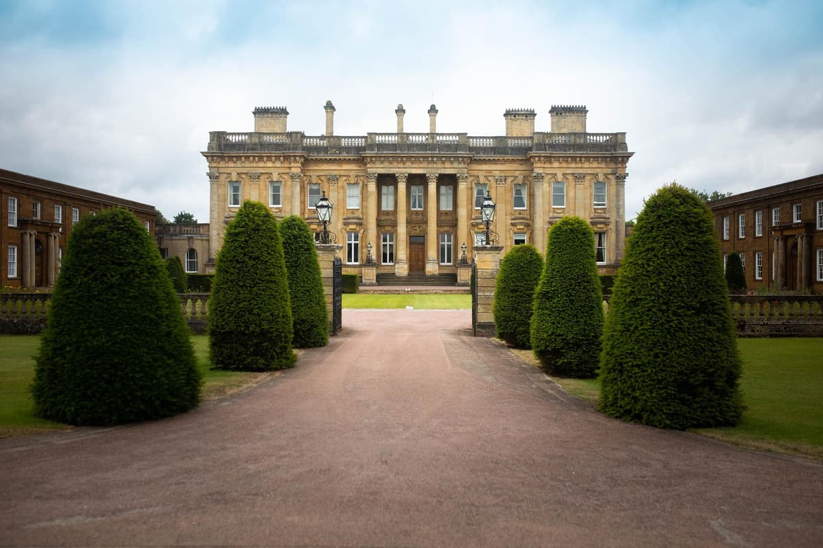 Top tributes to music icons help make for a relaxing luxury weekend at Heythrop Park in the Cotswolds