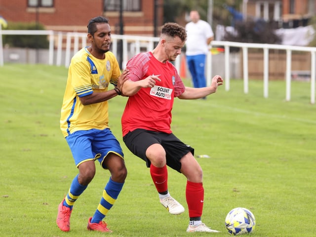 Meon Milton Reserves (yellow) v Vectis Reserves. Picture by Kevin Shipp