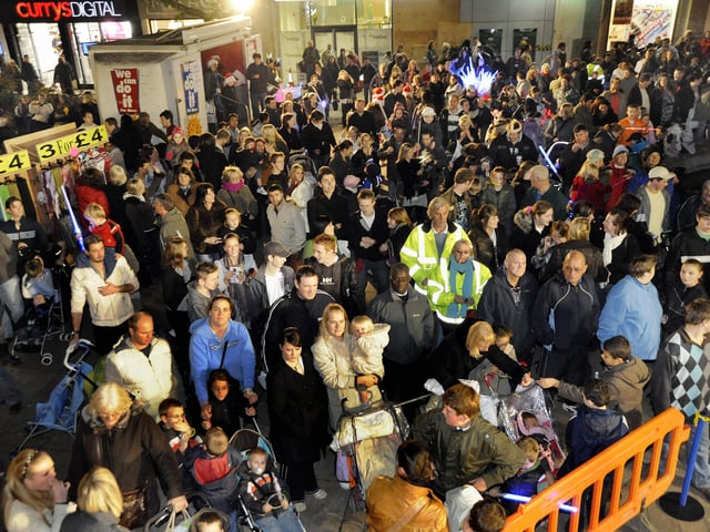 Huge crowds await the Christmas lights switch-on and fireworks in Commercial Road, Portsmouth in 2008. Picture: Michael Scaddan (084638-0102)