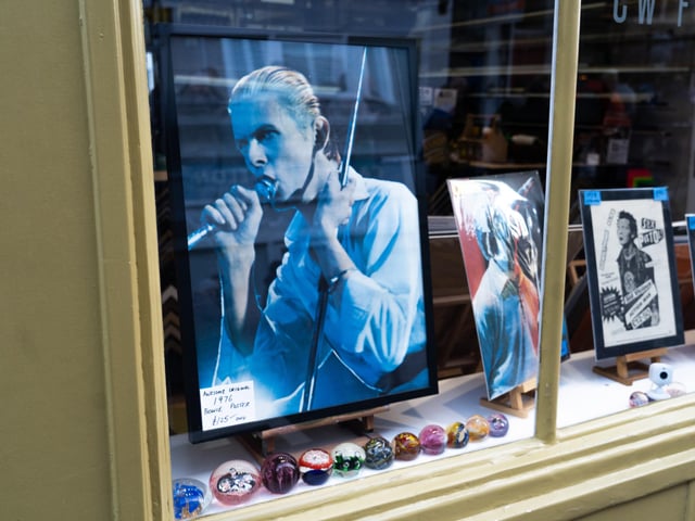 Picture of David Bowie at the Pie and Vinyl event.