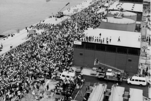 Crowds awaiting HMS Hermes on her return to Portsmouth after the Falklands war.
Picture: Courtesy of Mick Huitson