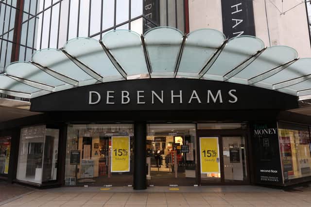 Debenhams. Commercial Rd, Portsmouth
Picture: Chris Moorhouse      (161220-34)