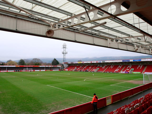 Capacity: 7,066; Average attendance: 4,158.