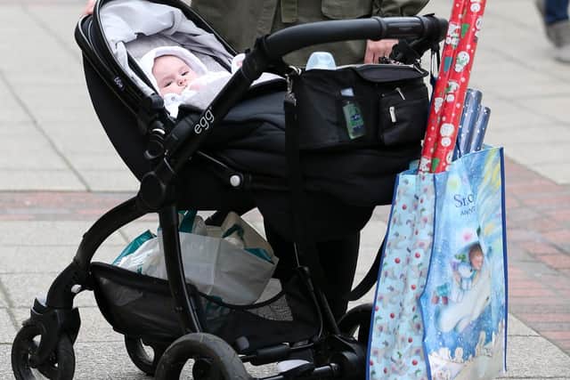 Sophie Gatrell and her 5 month old daugher, Isla
Picture: Chris Moorhouse   (021220-09)