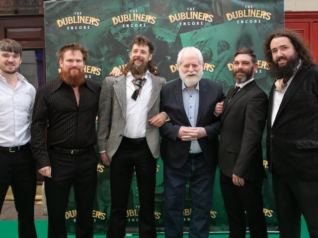 John Sheahan with the Dubliners Encore