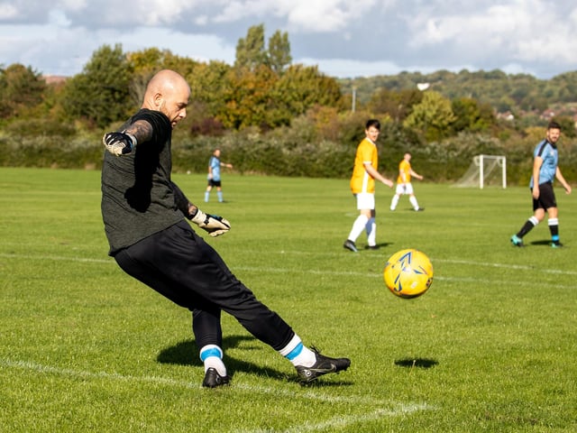 Prince of Wales (blue) v Jubilee. Picture by Alex Shute