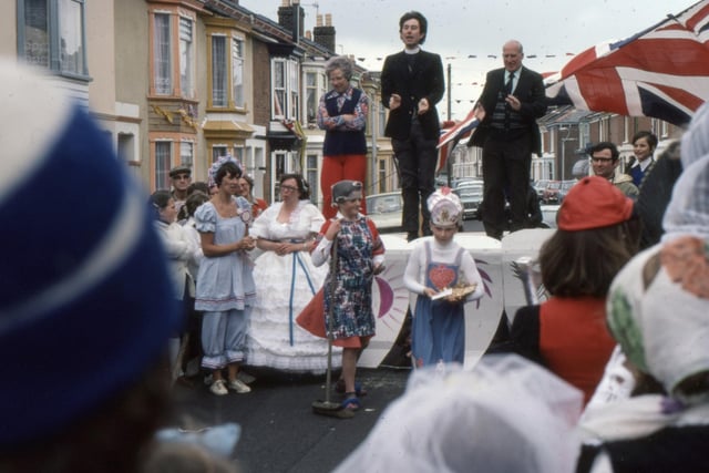 Youngsters at the Shearer Road street party in 1977