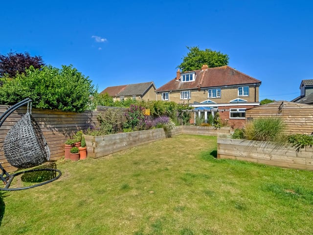 There is no onward chain for this three bedroom home in Drayton. Picture: Town and Country Southern
