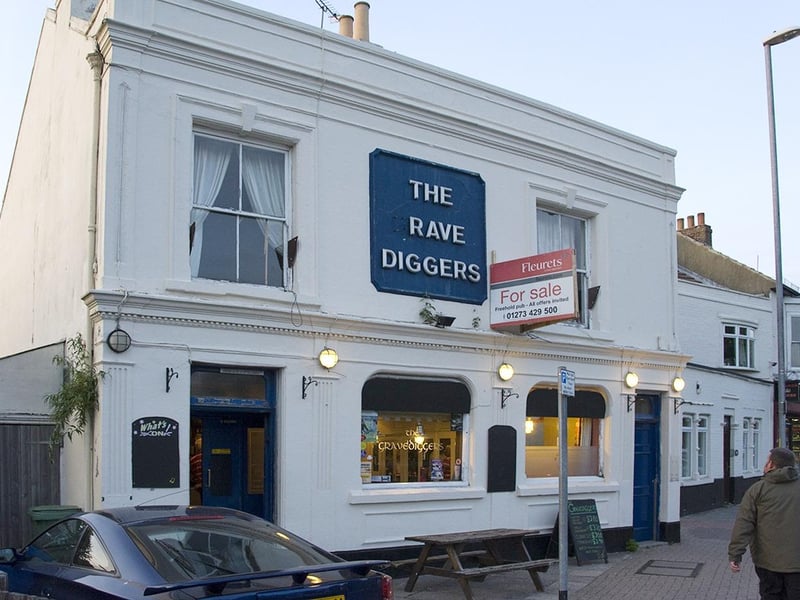 This Highland Road pub began life as life as the Victoria Arms in the late 1800s. It was renamed The Grave Diggers in the 1960s. It eventually shut down in March 2012 and it was sold off and converted into a house