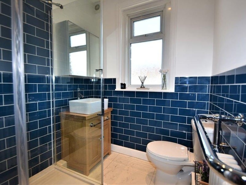 This property is located in an ideal location with public transport links and it is also close to the M27.